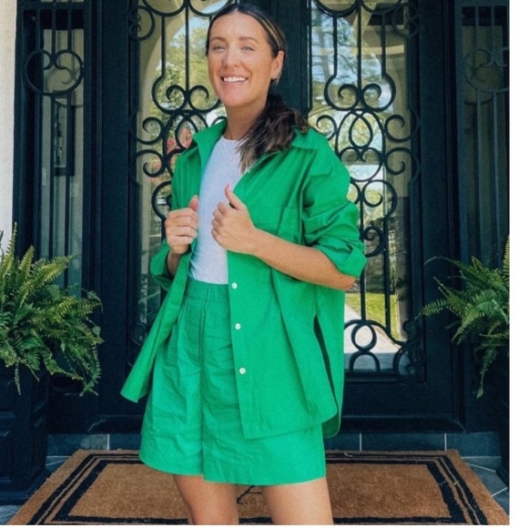 Petal & Pup Other - Petal & Pup Callie Set Green Button Down Shirt and Shorts Two Piece Size 4 Flaw